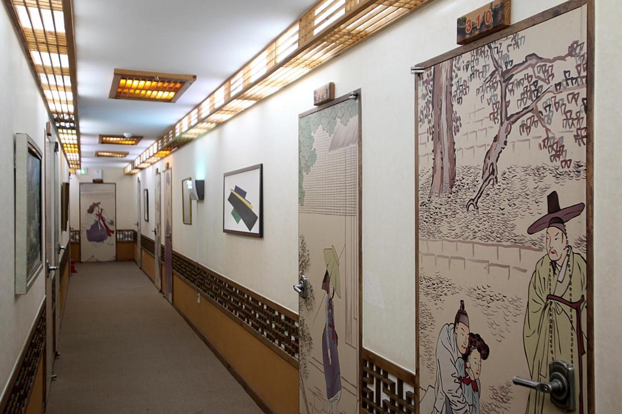 Jeonju Hanok Taejogung Hotel Buitenkant foto