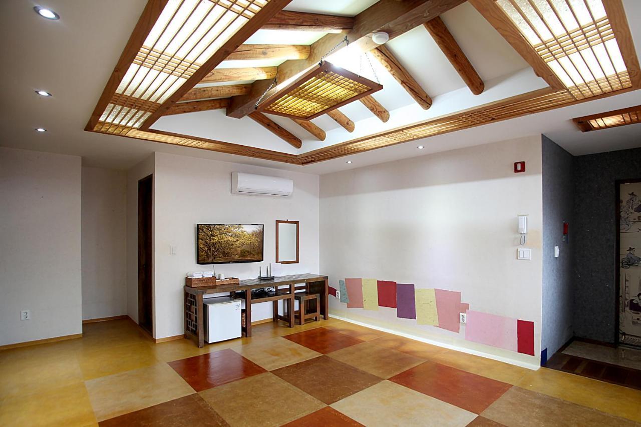 Jeonju Hanok Taejogung Hotel Kamer foto