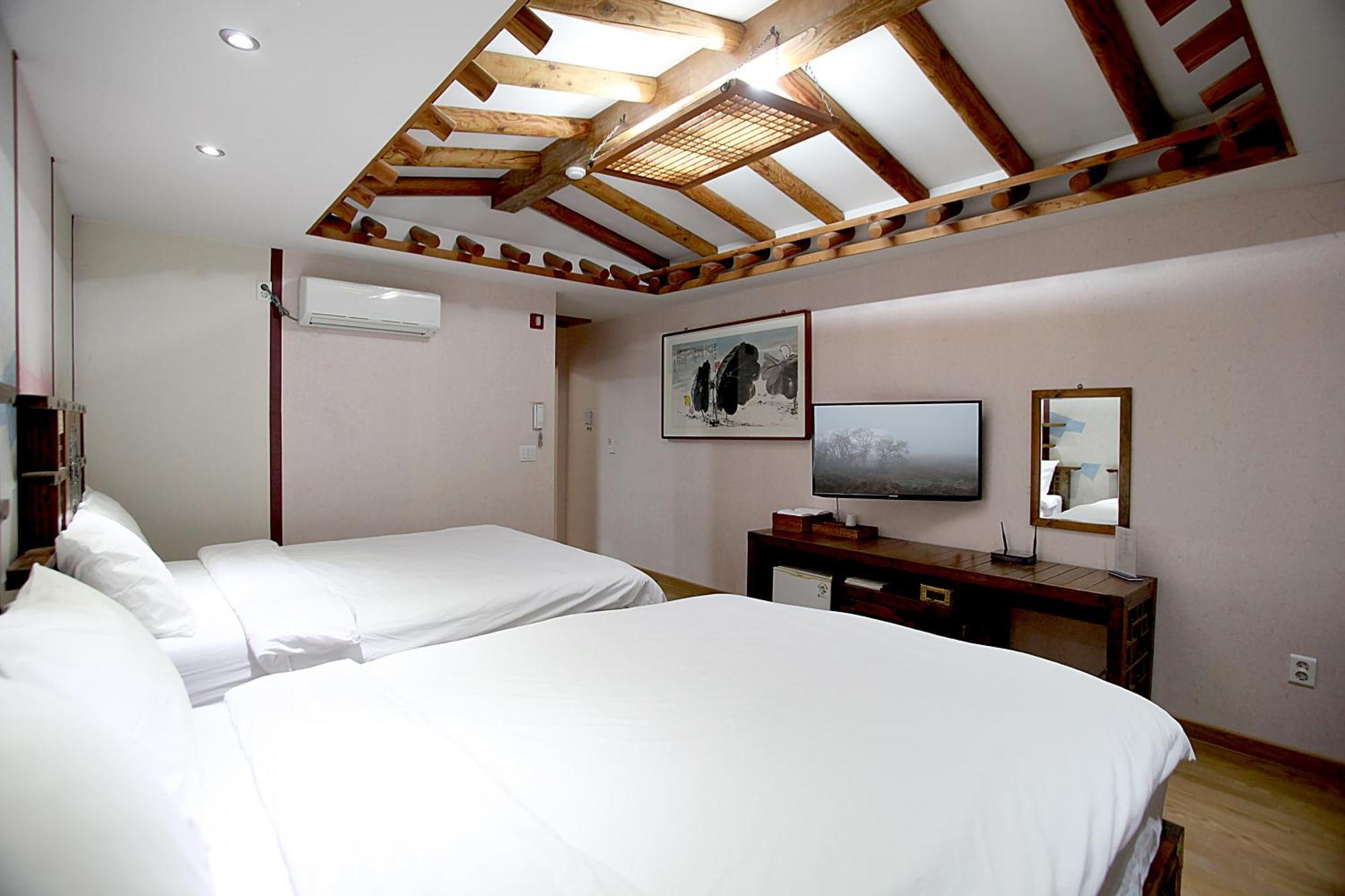 Jeonju Hanok Taejogung Hotel Kamer foto